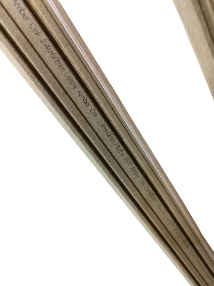 BerryAlloc Sokkellist Amber Oak 2.4m x 60mm - bilde 1