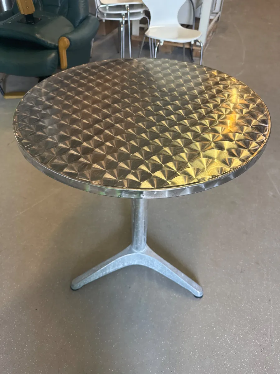 Rundt bistrobord - bilde 1