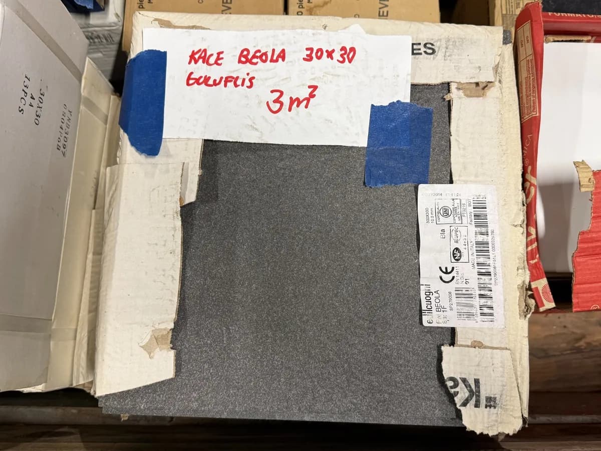Kale Beola 30x30 3 kvm gulv - bilde 1