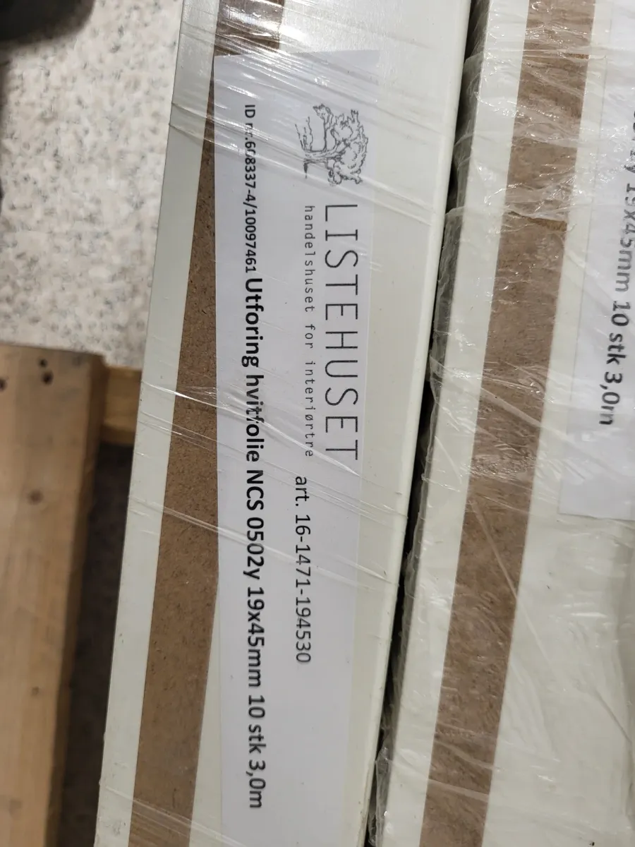 LISTEHUSET Utforing hvitfolie NCS 0502y 19x45mm 3,0m - bilde 1