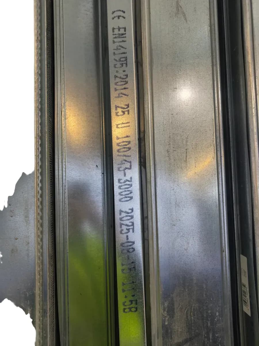 Stålstender U-skinne 100/43 3000mm - bilde 1