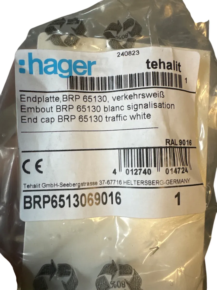Hager Tehalit BRP 65130 Endestykke, trafikkhvit - bilde 1