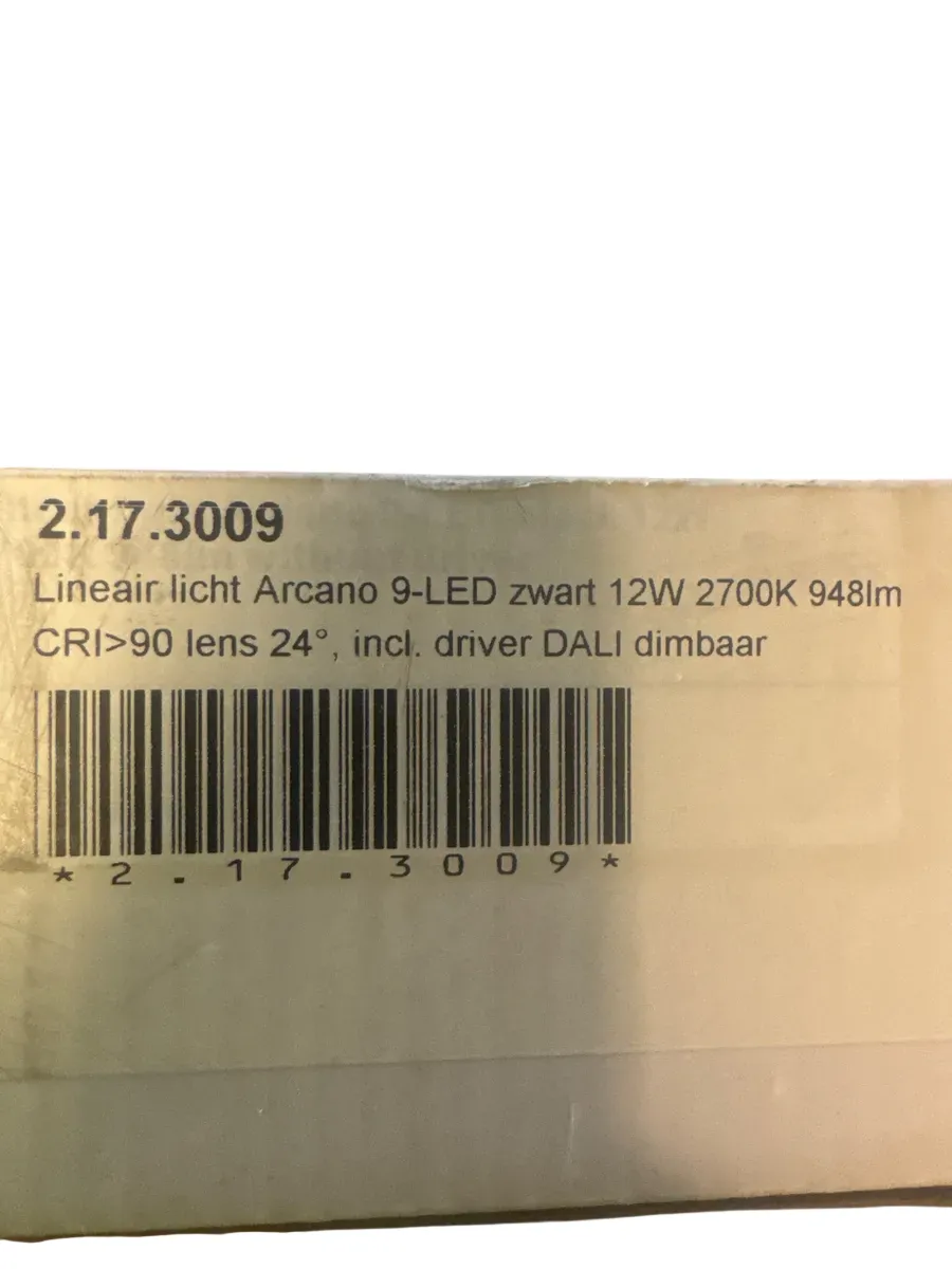 Arcano Linear Light 9-LED, DALI dimbar, svart 2700K - bilde 1