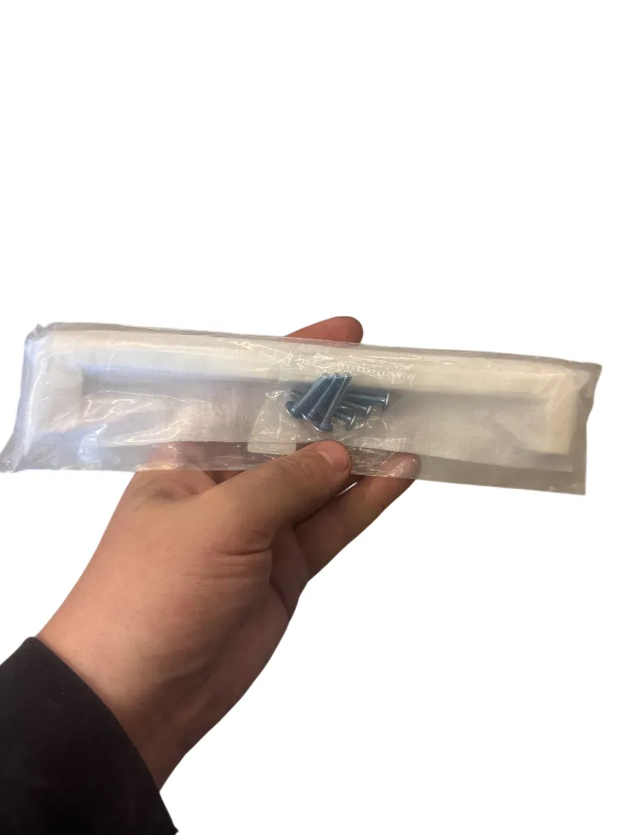 Kjøkkenhåndtak Edge Straight 200mm Hvit - bilde 1