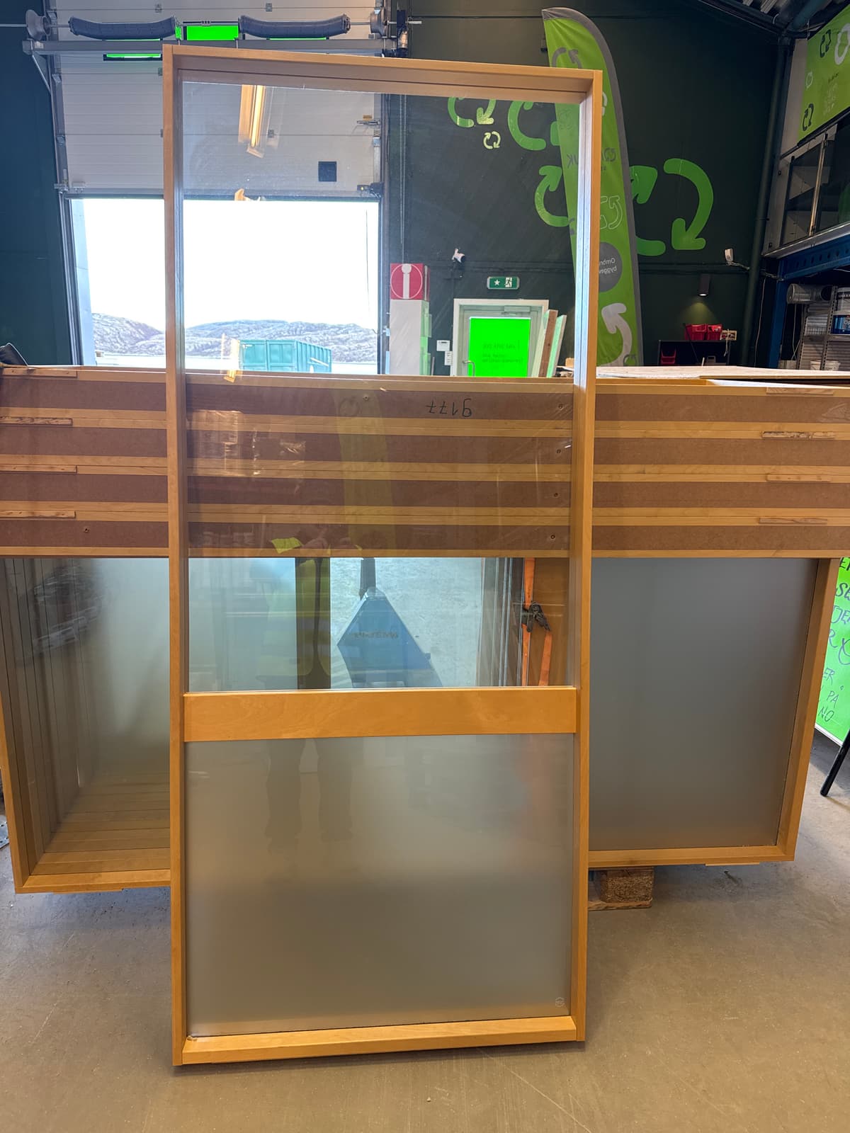 Modulvegger 87x205x10 med sikkerhetsglass - bilde 1